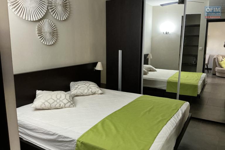 À LOUER coeur de Grand Baie , Appartement 2 chambres dans complexe sécurisé , Coup de coeur assuré