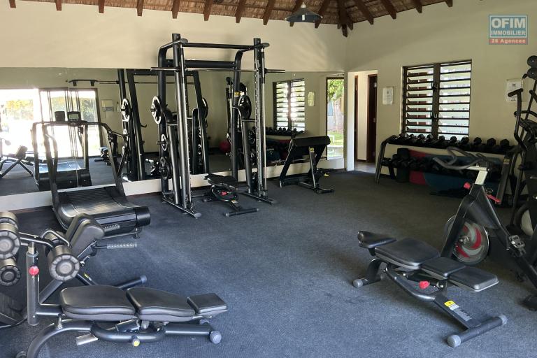 À LOUER coeur de Grand Baie , Appartement 2 chambres dans complexe sécurisé , Coup de coeur assuré