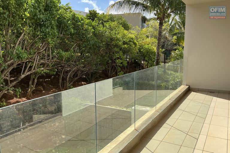 MARCH&Eacute; LOCAL .  AZURI SMART CITY  ROCHES NOIRES - DUPLEX 3 CHAMBRES AVEC ROOFTOP VUE MER