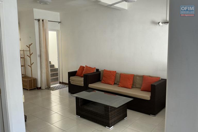 ☀️ À LOUER : Appartement 2 chambres centre de PEREYBÈRE 🌊🌴