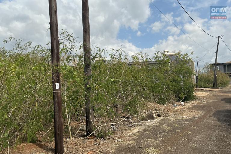 FOR SALE: Residential plot of land, 304 m² (7.25 perches), Pointe aux Piments