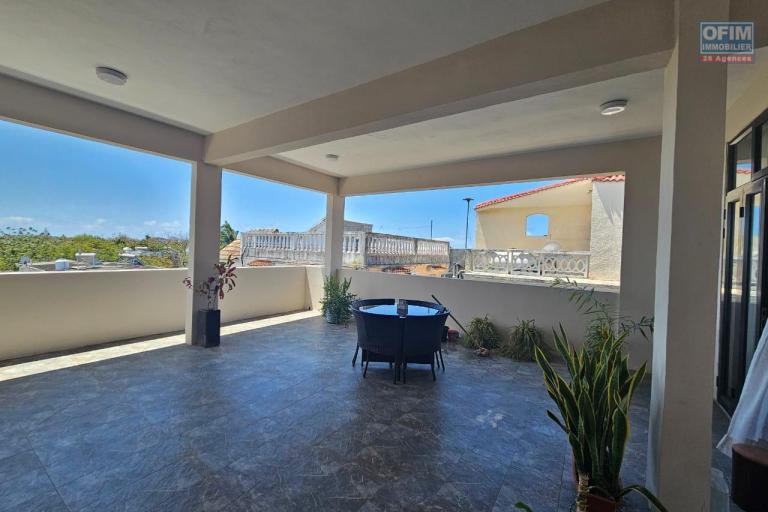 ✨ À LOUER – Grand appartement 3 chambres avec terrasse et roof top, vue panoramique, a Calodyne