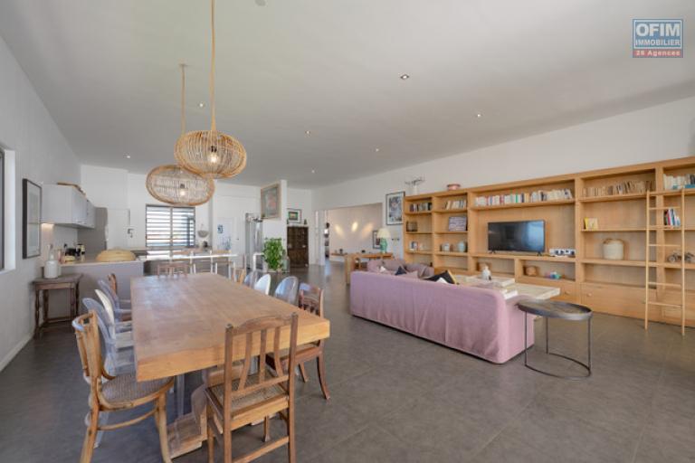 À VENDRE – Penthouse de 3 chambres vue mer, Pereybere