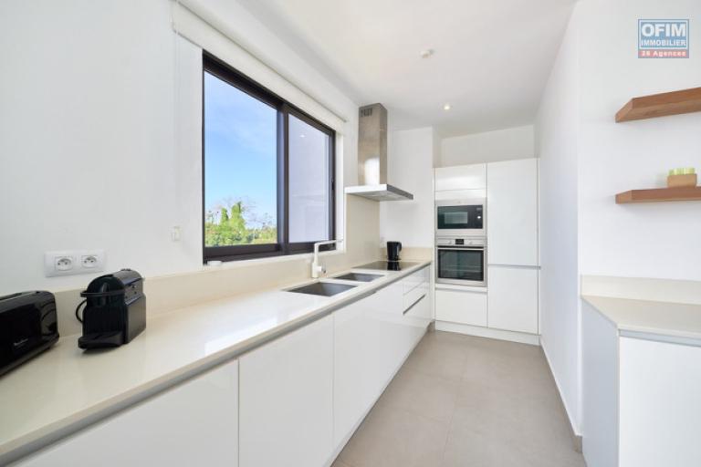 Accessible aux étrangers Appartement GRAND BAIE - PEREYBERE - POINTE AUX CANNONIERS – photo 6 sur 12
