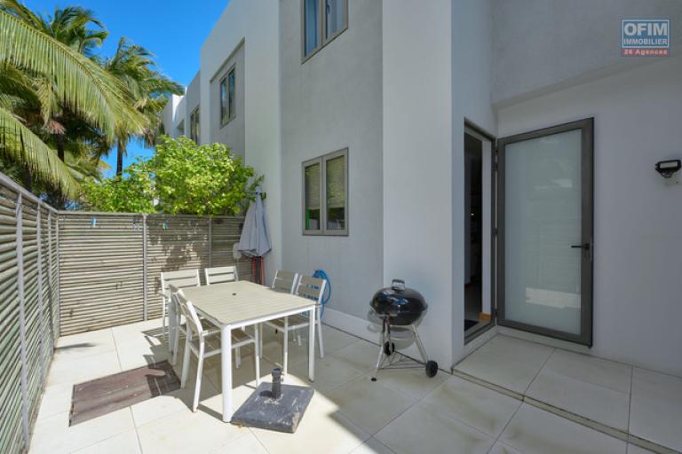 Accessible aux étrangers Appartement GRAND BAIE - PEREYBERE - POINTE AUX CANONNIERS – photo 14 sur 18 – Terrasse