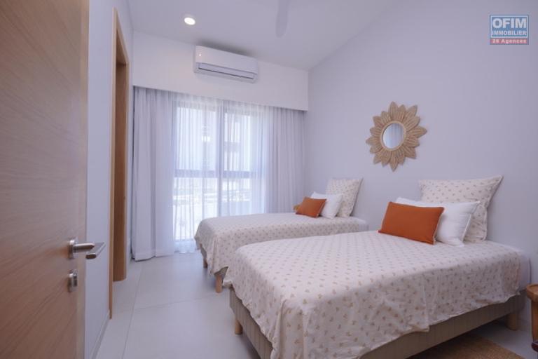 Accessible aux étrangers Appartement MONT CHOISY - TROU AUX BICHES – photo 7 sur 12 – Chambre lumineuse