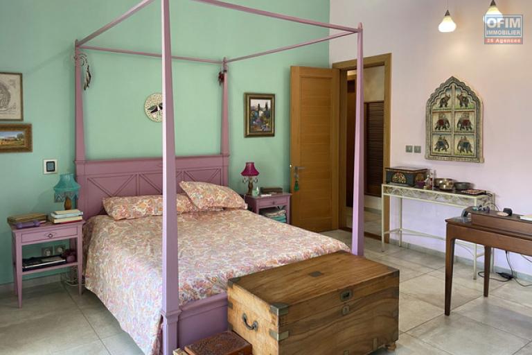 Accessible aux étrangers Maison / Villa POINTE AUX PIMENTS - BALACLAVA - BAIE DU TOMBEAU – photo 11 sur 16 – Chambre