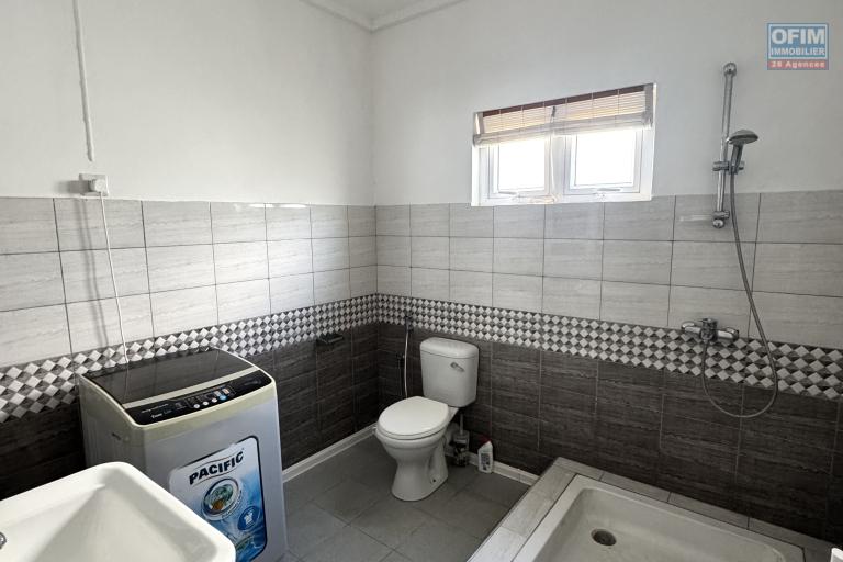 Location Appartement FLIC EN FLAC - ALBION – photo 9 sur 9 – Salle d'eau