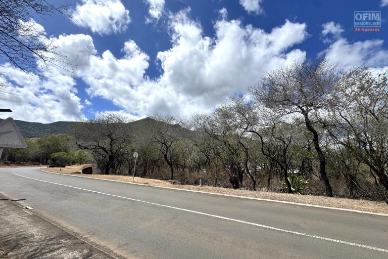 Vente Terrain TAMARIN - RIVIERE NOIRE - MORNE – photo 1 sur 2 – Environnement