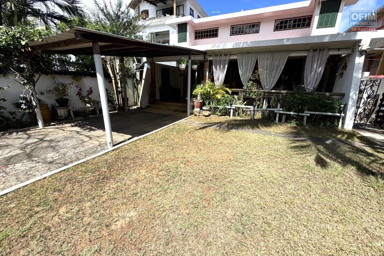 Albion – For sale, 4-bedroom family villa near the beach