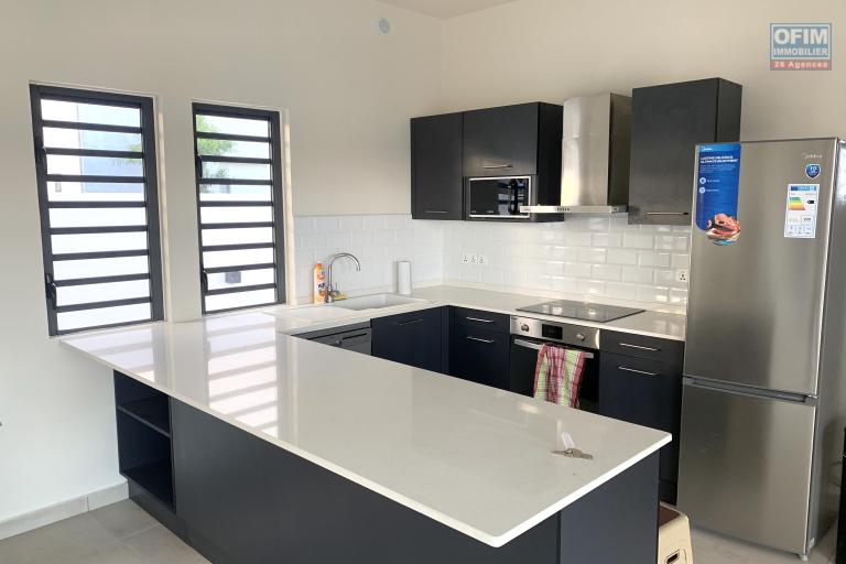 Location Maison / Villa FLIC EN FLAC - ALBION – photo 8 sur 15 – Cuisine ouverte équipée