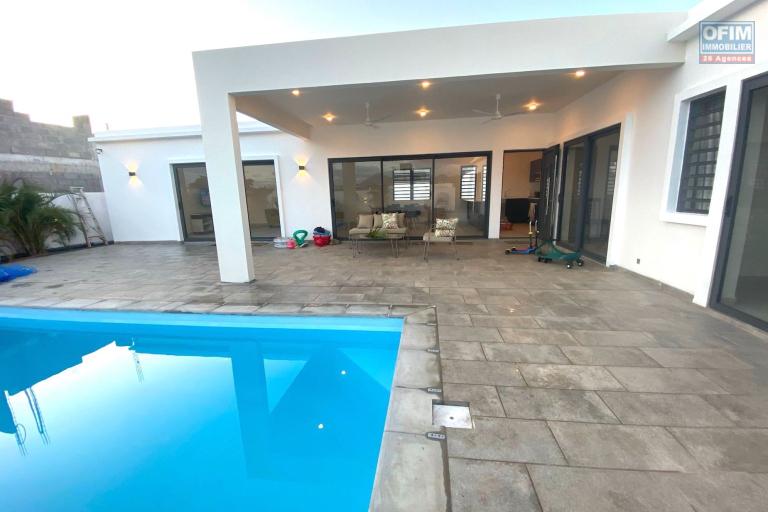Location Maison / Villa FLIC EN FLAC - ALBION – photo 14 sur 15 – Piscine