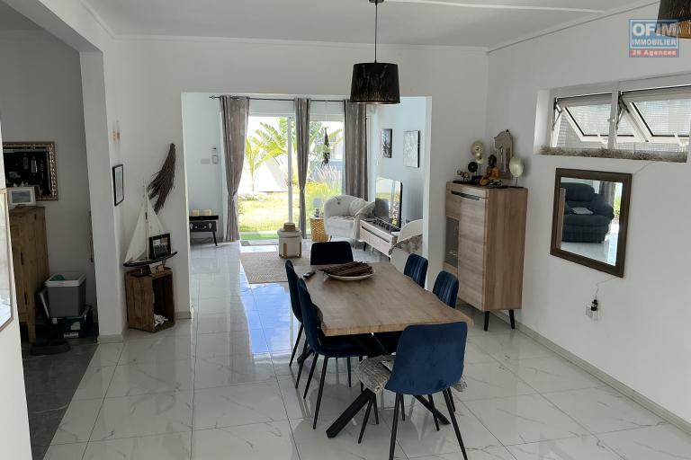 Location Maison / Villa GRAND GAUBE - CALODYNE – photo 5 sur 14 – Salle à manger