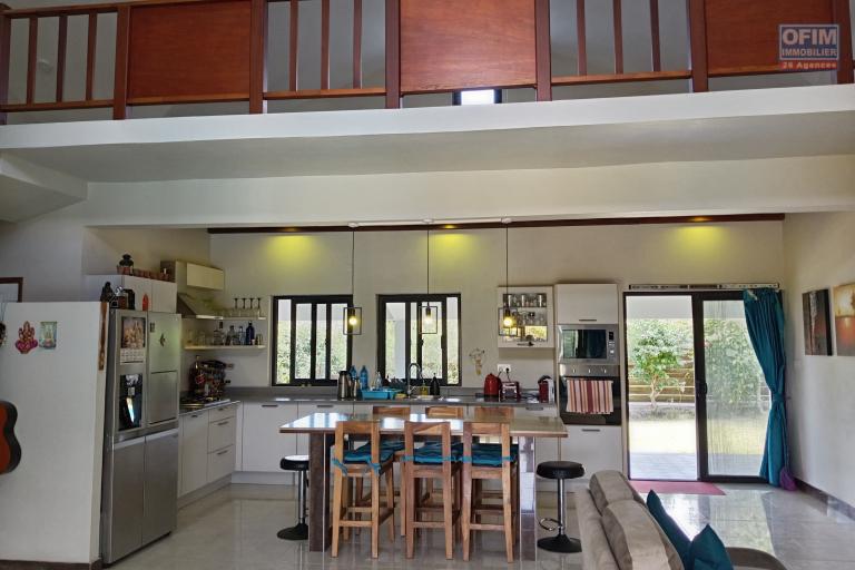 Vente Maison / Villa FORBACH - MAPOU – photo 5 sur 10 – Cuisine ouverte équipée