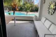 A vendre un appartement récent accessible à l’achat aux non mauriciens et aux citoyens mauriciens. Situé à 100 mètres de la plage de Mont Choisy, à 10 mn de Grand Baie la station balnéaire de la côte nord.