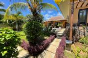 A vendre magnifique villa de 3 chambres avec piscine privée dans un merveilleux domaine sécurisé, accessible à l’achat aux étrangers et aux mauriciens.