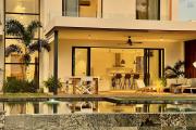 Tamarin à vendre magnifique villa de 3 chambres à coucher avec vue imprenable sur la baie de Tamarin au calme.