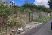 A vendre terrain clôturé de 554 m2 dans un morcellement avec syndic à Arsenal.