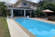 Tamarin à vendre agréable villa trois chambres avec une dépendance et piscine au calme.