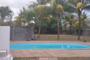 A vendre villa de 269 m2 avec 3 chambres à coucher, piscine privative et un grand jardin arboré à Balaclava.