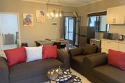 Flic En Flac à louer récent appartement, trois chambres avec piscine commune, situé au deuxième étages sans ascenseur, au calme proche plage.