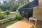  Flic en Flac à vendre Triplex 4 chambres avec piscine commune située dans une résidence sécurisée proche des commerces et de la plage au calme.