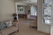 Votre Nouvelle Vie à Maurice Commence Ici : Villa de Luxe Neuve avec Piscine et Jardin à Grand Baie (Chemin 20 Pieds)