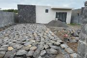 Saisissez une occasion unique d'acquérir une villa spacieuse et moderne à Grand Baie, dans un programme exclusif de 4 villas de luxe.
