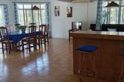 Votre Oasis Privée : Grand Appartement avec Piscine et Jardin Proche Pereybere/Grand Baie
