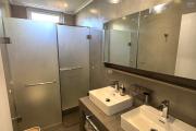 À VENDRE – Superbe appartement moderne 3 chambres avec vaste toit-terrasse à La Gaulette