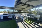 À VENDRE – Superbe appartement moderne 3 chambres avec vaste toit-terrasse à La Gaulette