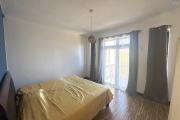  À louer – Flic en Flac Agréable villa 3 chambres avec piscine, située dans un quartier résidentiel calme.