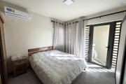 À louer – Flic en Flac Magnifique et récent appartement 3 chambres situé en rez-de-chaussée, avec piscine commune et parking sécurisé.