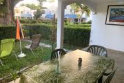Flic En Flac à louer duplex trois chambres avec piscine situé dans un complexe sécurisé au calme et à deux pas de la plage et des commerces.