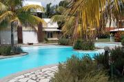 BAIN BOEUF.  Charmant studio a louer a 100 m de la plage, dans residence securisee.