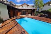 À louer, superbe villa de 4 chambres avec piscine privée et garage, nichée dans l’un des morcellements les plus prestigieux et recherchés de la région.