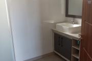 À LOUER – PENTHOUSE 3 CHAMBRES EN SUITE – PEREYBÈRE