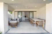 Tamarin vente villa 4 chambres avec piscine accessible aux étrangers situé au cœur de la Smart City de Tamarin à 5 minutes de la plage.