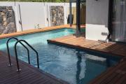 Villa contemporaine neuve à Pereybere – 6 chambres – Piscine centrale – Prestations premium