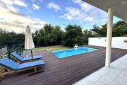 Flic en Flac Ile Maurice à vendre magnifique villa contemporaine récente avec piscine et vue nature