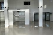 LOCAL COMMERCIAL &Agrave; LOUER &ndash; GRAND BAIE &ndash; 121 M&sup2;
