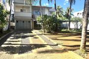 À louer à Flic en Flac ile Maurice – Spacieuse villa de 5 chambres avec garage, proche de la plage