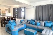 Flic en Flac à louer agréable et récent appartement 2 chambres situé aux deuxième et dernier étages sans ascenseur au calme à 200 m de la plage