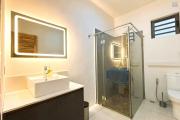 À louer – Flic en Flac, Île Maurice Magnifique appartement récent de 3 chambres situé au rez de chaussée. - 9