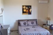 À LOUER – Grande villa atypique pleine de charme 3 à 4 chambres, Studio indépendant sur le rooftop