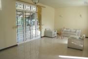 Vacoas &Icirc;le Maurice&ndash; Maison 6 chambres &agrave; vendre dans un quartier paisible proches des commerces.