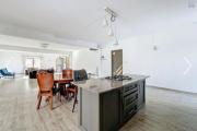 Villa contemporaine construite en 2023 à Grand Baie . Idéale pour une vie de famille ou un investissement locatif