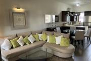 À LOUER coeur de Grand Baie , Appartement 2 chambres dans complexe sécurisé , Coup de coeur assuré