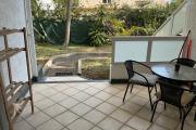 A LOUER à Trou aux Biches, appartement 1 chambre en rez de jardin