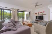 A LOUER , Villa 4 chambres – Trou aux Biches, a 3 min de la plage
